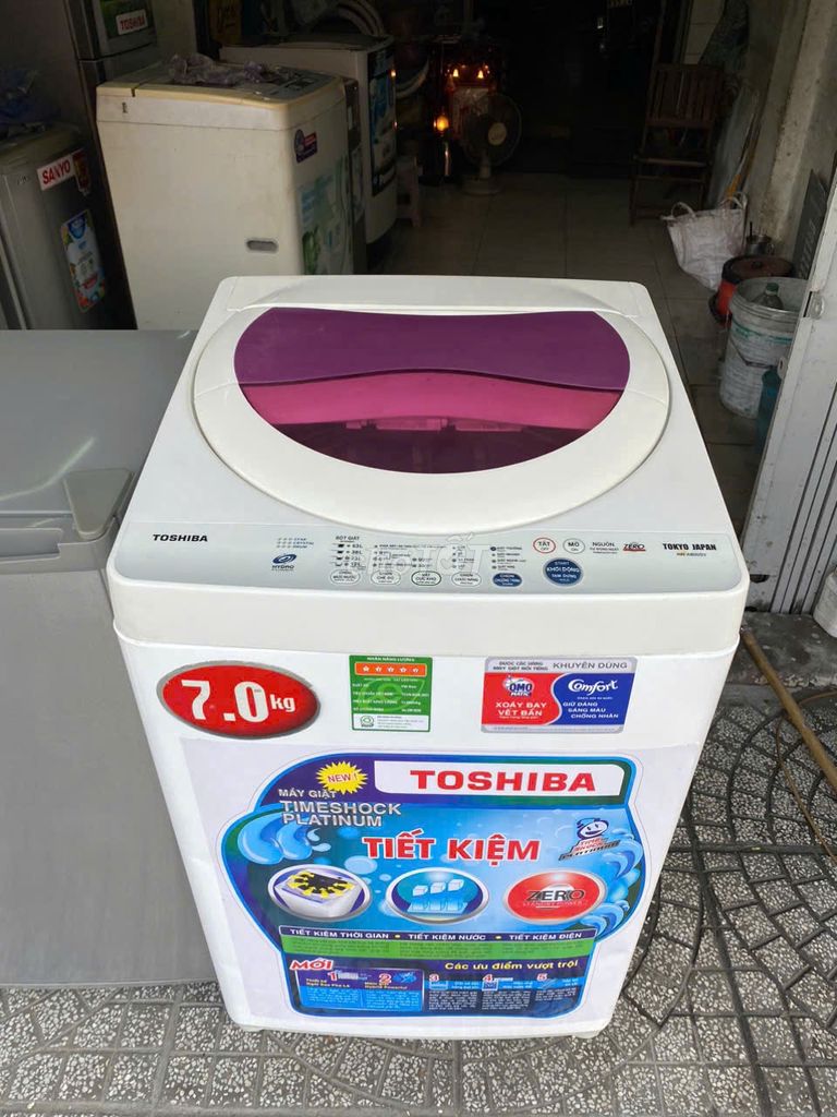 Máy giặt Toshiba 7.03 kg, ít hao điện nước