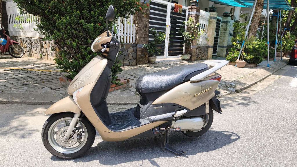 HONDA LEAD FI ВЫСОКАЯ ЖИЗНЬ КРАСИВАЯ МАШИНА ВКУСНАЯ СИЛЬНАЯ ТИХАЯ