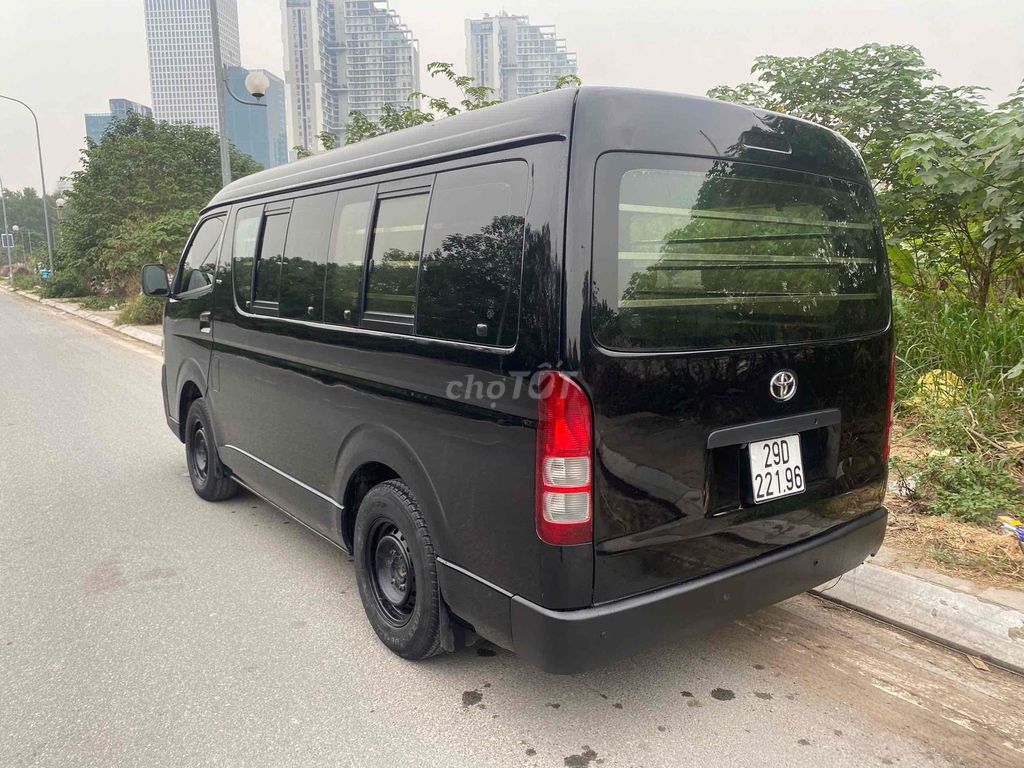 Toyota Hilace Van 2011 940kg 20 vạn Đen. Mua bán Ô tô tại Quận Nam Từ Liêm Hà Nội được đăng bởi Auto Anh Tuấn hình 1