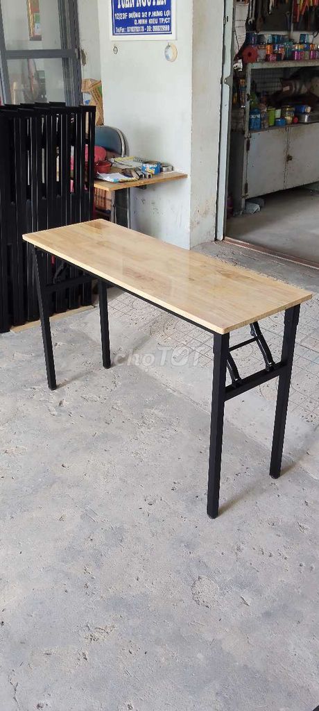 Bàn học sinh chân xếp gọn mặt gỗ cao su . Mua bán Bàn ghế tại Quận Ninh Kiều Cần Thơ được đăng bởi Nội Thất Tuấn Nguyễn hình 1