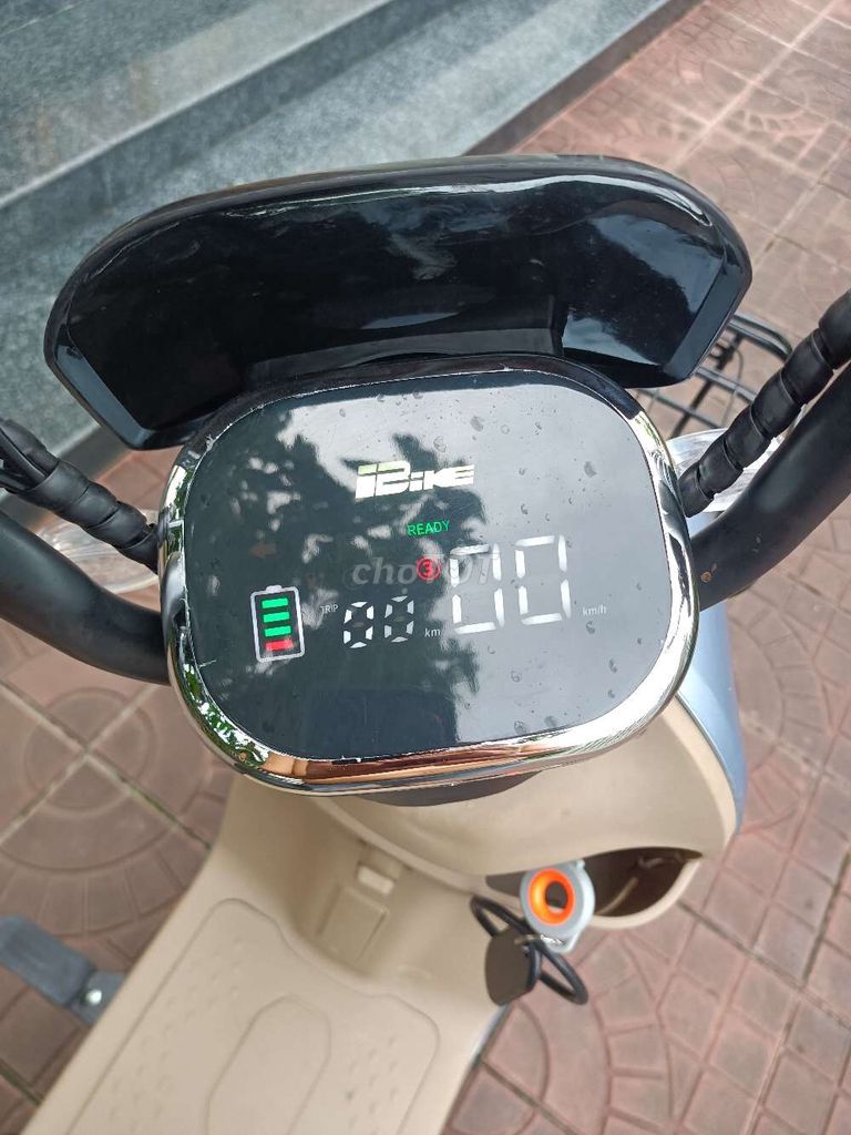 Xe điện WILZ màu Xám Nâu, 2 chỗ ngồi. Mua bán Xe điện tại Thành phố Long Xuyên An Giang được đăng bởi Lý Phước Hảo hình 4