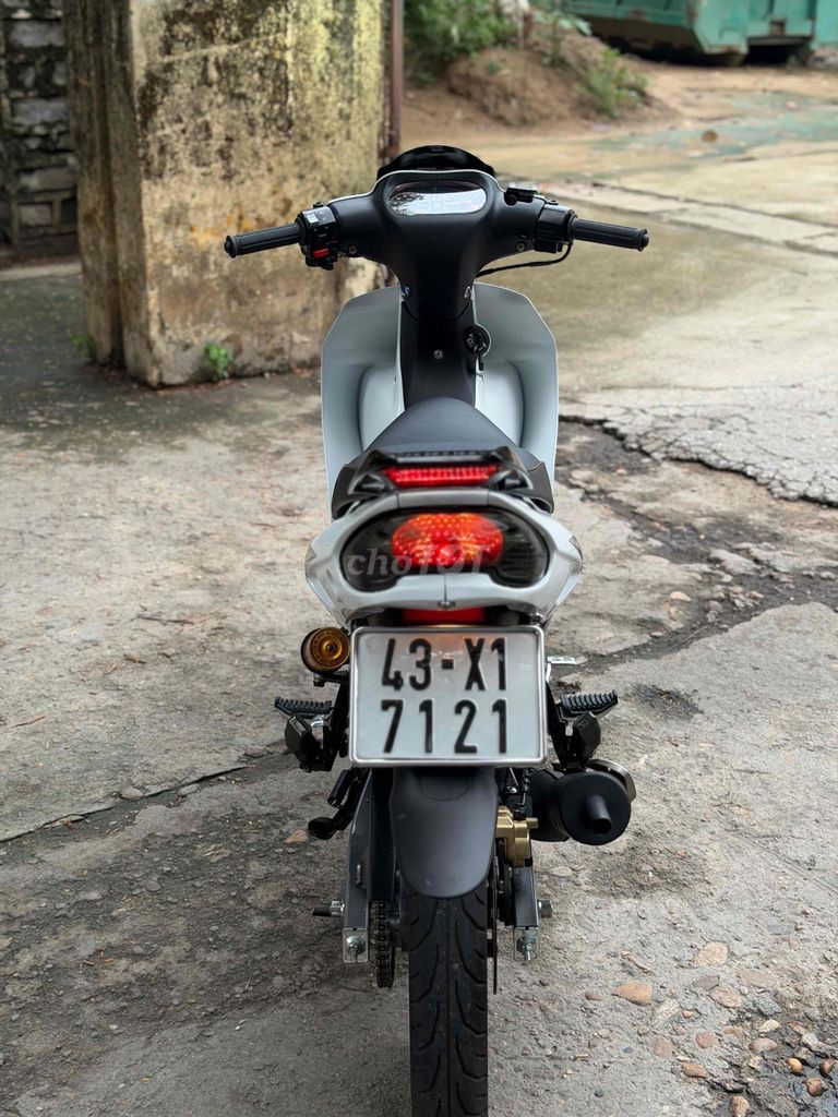 Yamaha Ya cá mập Trắng Mới 100%
