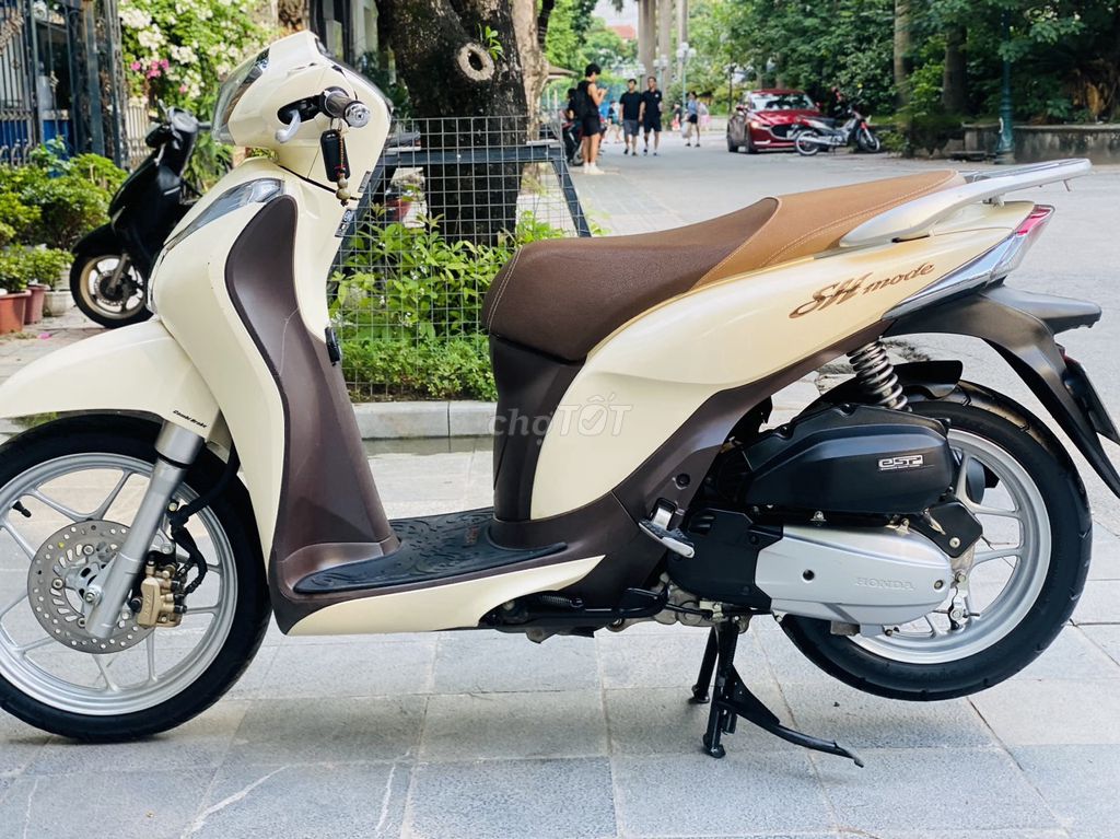 HONDA SH MODE 125 TIẾT KIỆM XĂNG MÁY BỀN CHẠY KHỎE. Mua bán Xe máy tại Quận Nam Từ Liêm Hà Nội được đăng bởi TRÍ KIÊN hình 6