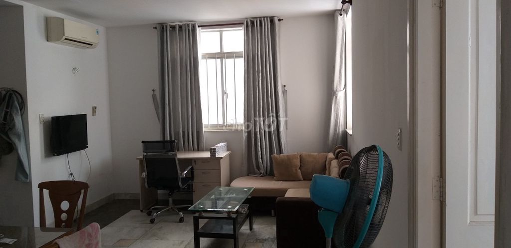 Аренда · 2 комн. · 76 м² · Quận 3, ул. Trường Sa