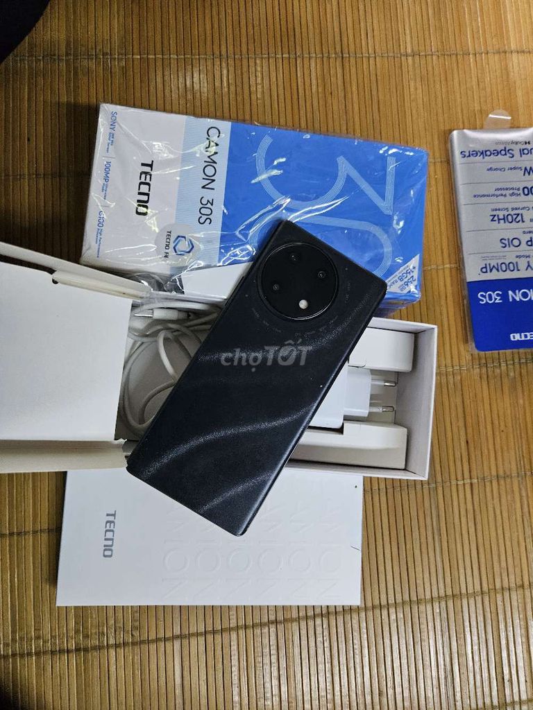 Tecno Camon 30S 256GB Đen 98%. Mua bán Điện thoại tại Quận Ba Đình Hà Nội được đăng bởi Hiếu YJ hình 1
