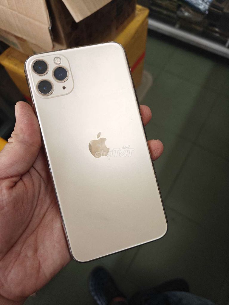 Apple iPhone 11 Pro Max Vàng Đã sử dụng. Mua bán Điện thoại tại Thành phố Trà Vinh Trà Vinh được đăng bởi thinh đat hình 1