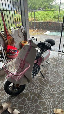 Xe đạp điện Trắng Hồng. Mua bán Xe điện tại Huyện Hóc Môn Tp Hồ Chí Minh được đăng bởi Danh 