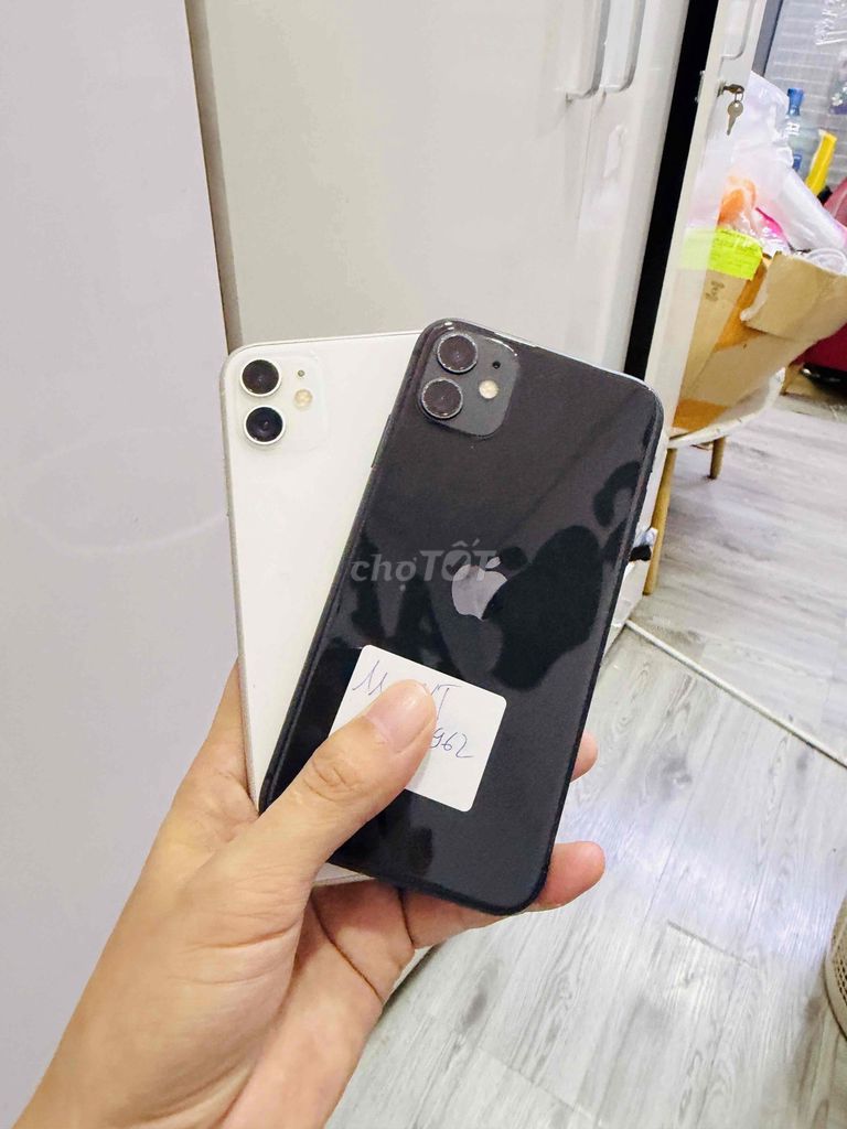 Apple iPhone 11 Đen, Trắng Qt full chức năng. Mua bán Điện thoại tại Quận Hải Châu Đà Nẵng được đăng bởi Hoàng Táo 273 Nguyễn Hoàng hình 1