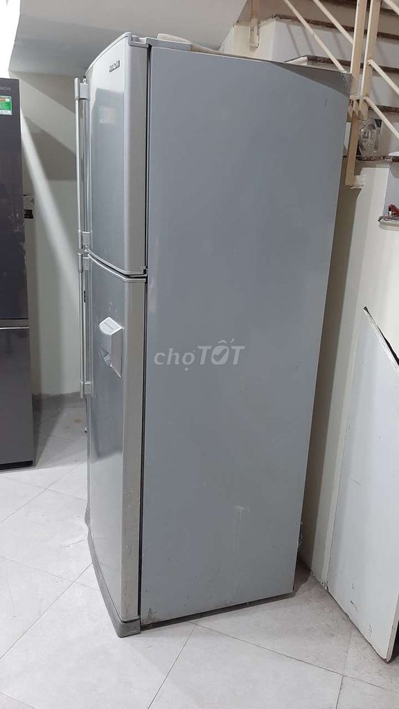 Tủ lạnh Hitachi dung tích 475 lít