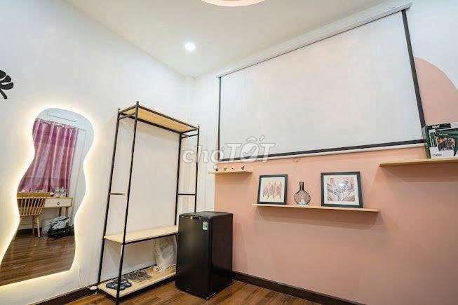 NGUYỄN TRÃI Q1. 10PN full nội thất. có thang máy