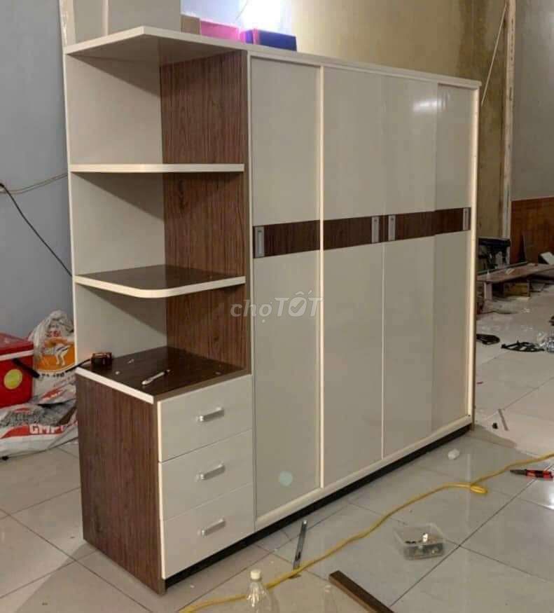 Bán nhanh tủ nhựa như hình 204x180x51