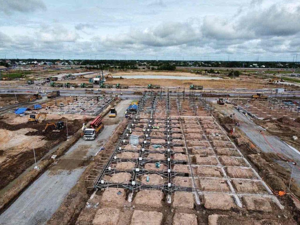 NHÀ PHỐ LIỀN KỀ  TẠI DỰ ÁN VINHOMES LONG AN. Mua bán nhà ở tại Huyện Đức Hòa Long An được đăng bởi Việt Toàn hình 2