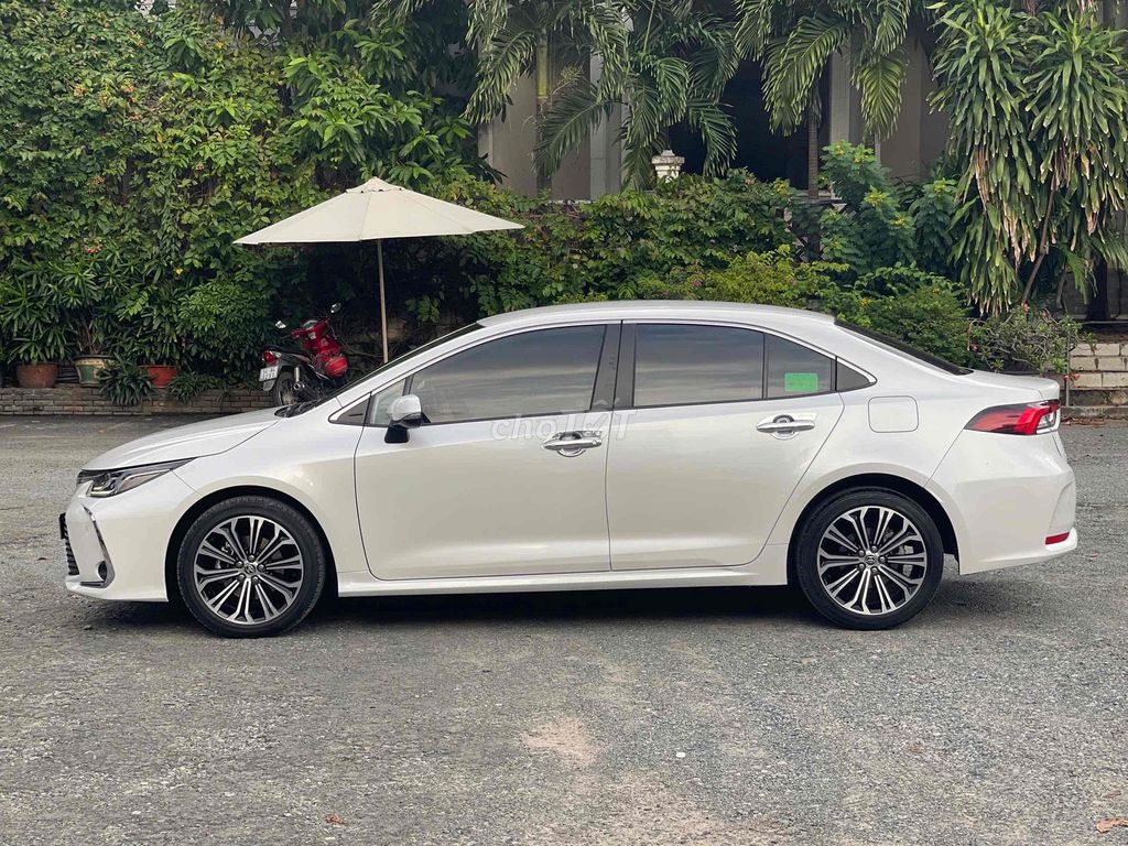 XE ĐẸP MỚI VỀ - Toyota Altis 2022 1.8 V - 35376 km. Mua bán Ô tô tại Quận 4 Tp Hồ Chí Minh được đăng bởi TOYOTA LÝ THƯỜNG KIỆT hình 3