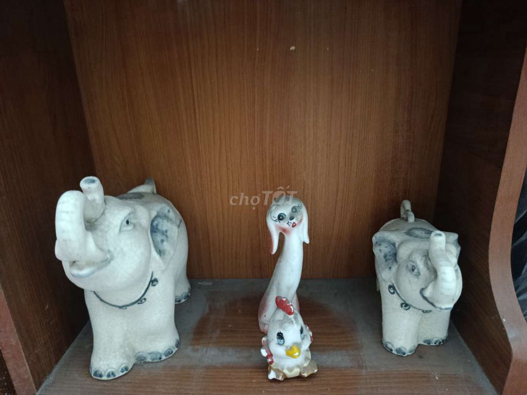 Tượng trang trí Gốm sứ. Mua bán Cây cảnh, đồ trang trí tại Quận Cầu Giấy Hà Nội được đăng bởi New Trendy Way hình 1