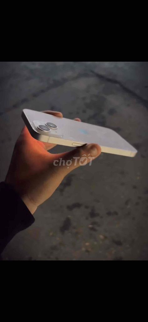 Apple iPhone 14 128GB Trắng. Mua bán Điện thoại tại Quận Liên Chiểu Đà Nẵng được đăng bởi Kỳ Duyên Nguyễn hình 1
