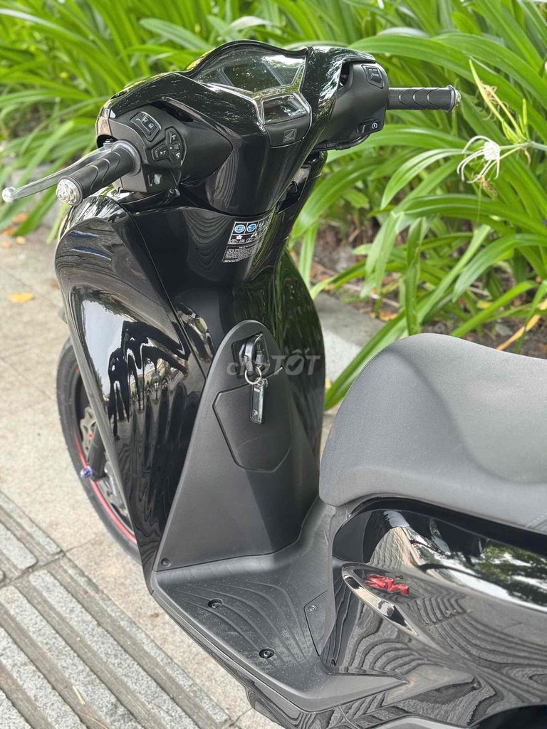 Honda SH150 CBS 2020, глянцево-черный