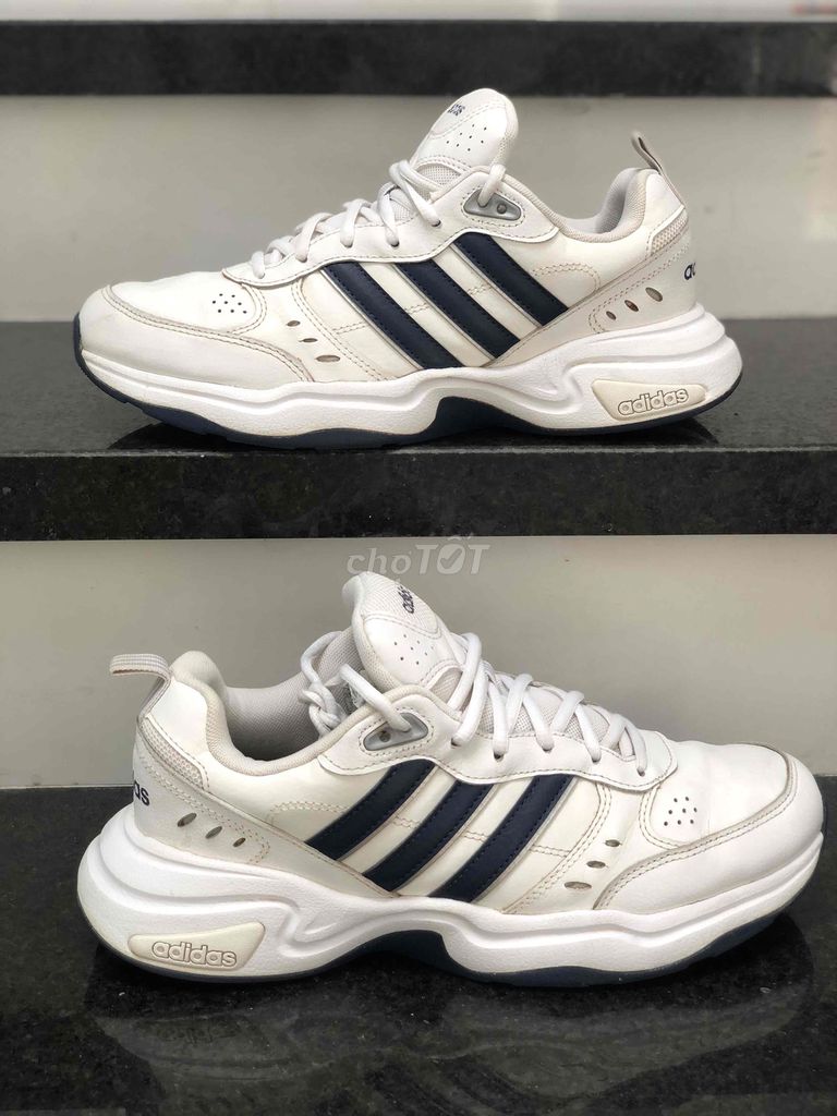 Adidas size 42 chính hãng (2hand)