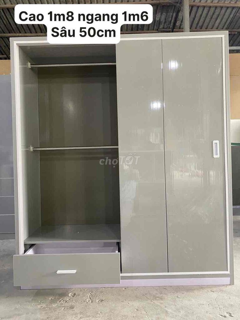 Tủ quần áo Nhựa Đài Loan Xám 4 cánh trượt 1m8x1m6. Mua bán Tủ, kệ gia đình tại Quận Phú Nhuận Tp Hồ Chí Minh được đăng bởi Nội Thất Gia Đình hình 1