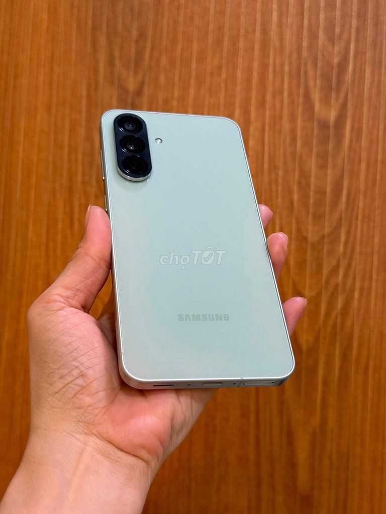 Samsung Galaxy A56 5G 256GB Xám. Mua bán Điện thoại tại Quận Gò Vấp Tp Hồ Chí Minh được đăng bởi Nguyễn Thị Thu Hiền hình 1