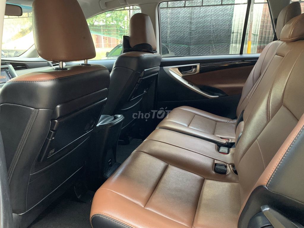 Innova 2.0G 2019 số tự động, màu xám. Mua bán Ô tô tại Quận 12 Tp Hồ Chí Minh được đăng bởi Xuân Trường hình 6