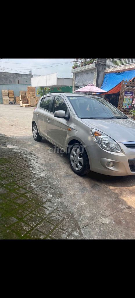 Hyundai i20 2011 5 chỗ Số sàn. Mua bán Ô tô tại Thành phố Thủ Dầu Một Bình Dương được đăng bởi anh tú hình 10