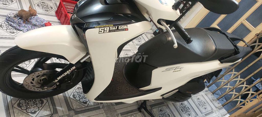 Xe SH150 abs. Mua bán Xe máy tại Quận Bình Thạnh Tp Hồ Chí Minh được đăng bởi Tấn hình 14