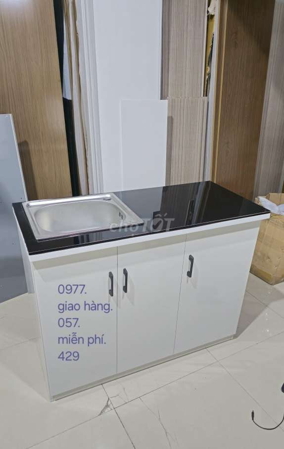 Tủ bếp ngang 1m05cm.sgsg89