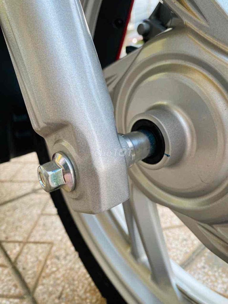 Honda SH160ABS 2025 Đỏ 1400 km. Mua bán Xe máy tại Quận Ninh Kiều Cần Thơ được đăng bởi CHXM Tân Liên Hưng 2 hình 8