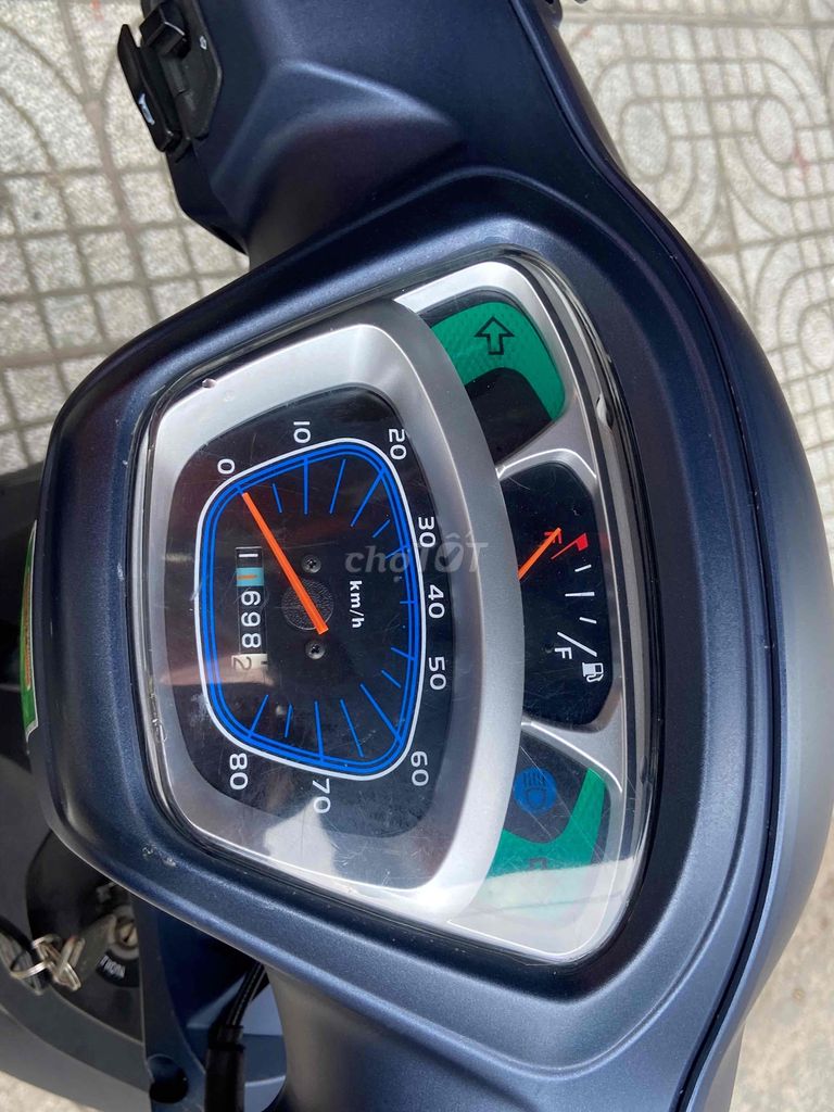 kymco candy hermosa 50cc bstp 9 chủ xe đẹp ngon. Mua bán Xe máy tại Quận Tân Phú Tp Hồ Chí Minh được đăng bởi Thành Phát Xe Máy Uy Tín Trách nhiệm hình 6