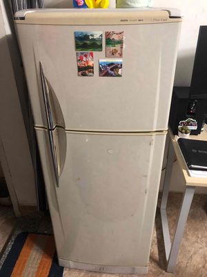 Tủ lạnh Sanyo bạc 180L