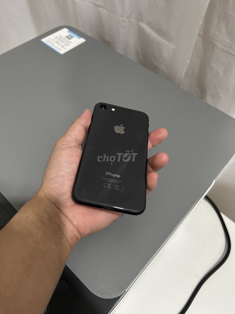 Apple iPhone 8 64GB Đen. Mua bán Điện thoại tại Thành phố Nha Trang Khánh Hòa được đăng bởi Bakeguy Bakehouse hình 1