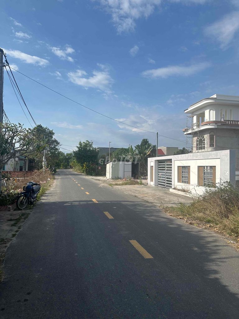 Đất lọt khe khu biệt thự homestay cách bờ kè Phước Hải 2km. Mua bán Đất tại Huyện Đất Đỏ Bà Rịa - Vũng Tàu được đăng bởi Long hình 3