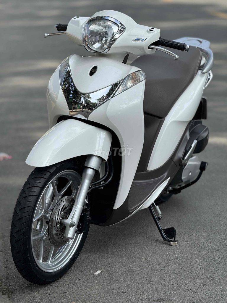 Sh Mode 2014 Trắng Nâu cực đẹp êm ngon. Mua bán Xe máy tại Thành phố Biên Hòa Đồng Nai được đăng bởi Xe Máy Sơn Trung Duy hình 6