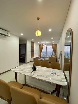 Rent · 3 bd · 138 м² · Quận 10