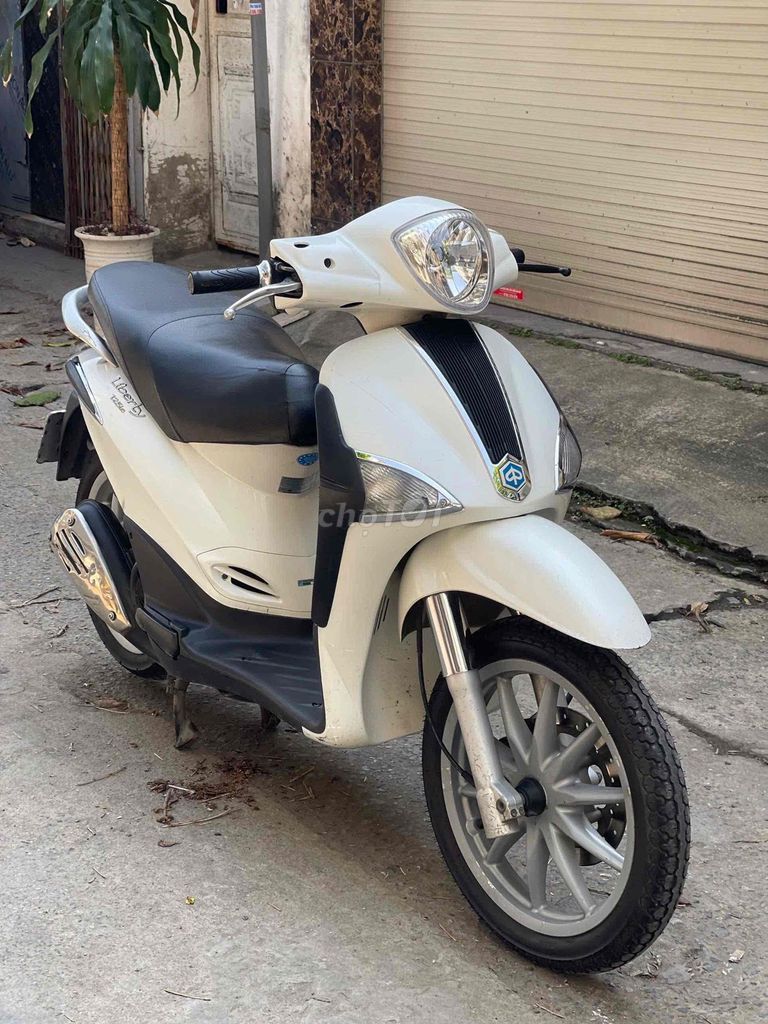 Piaggio Liberty Белый Скутер 2015 с плавным ходом