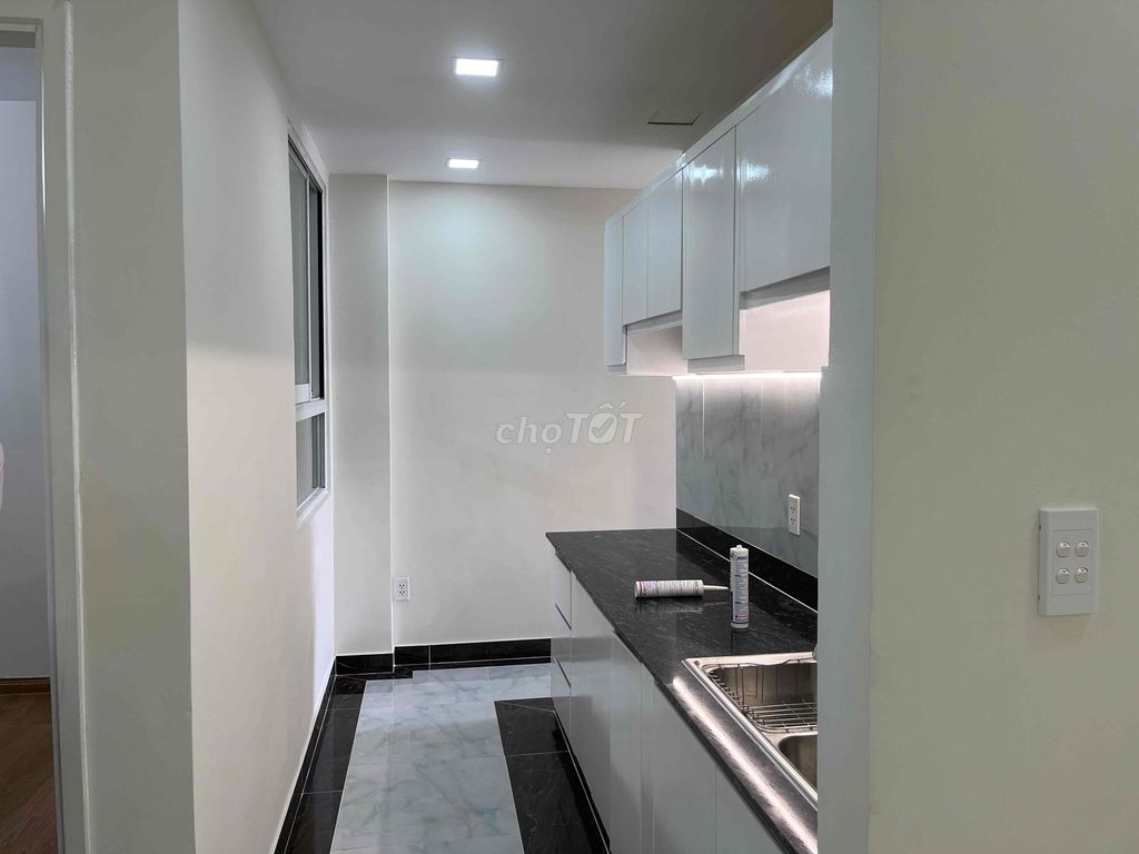 Cho thuê CHCC 2PN Melody, DT 70m2, view thoáng. Nhà mới. Giá 12 triệu