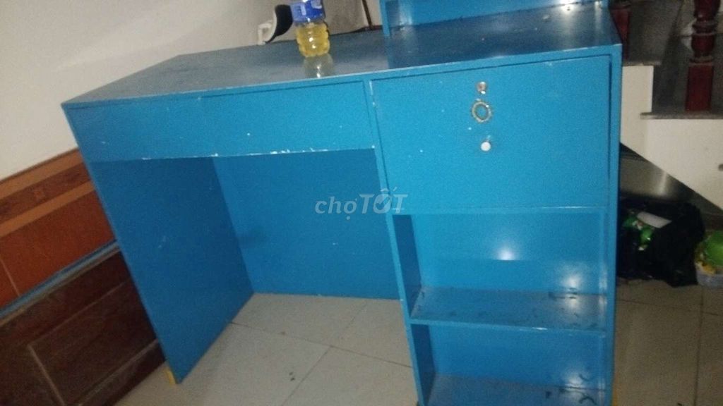 Bàn học Gỗ Xanh Cũ. Mua bán Bàn ghế tại Quận 12 Tp Hồ Chí Minh được đăng bởi Vuong Le hình 1