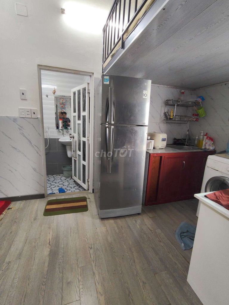 Комната в аренду с мебелью