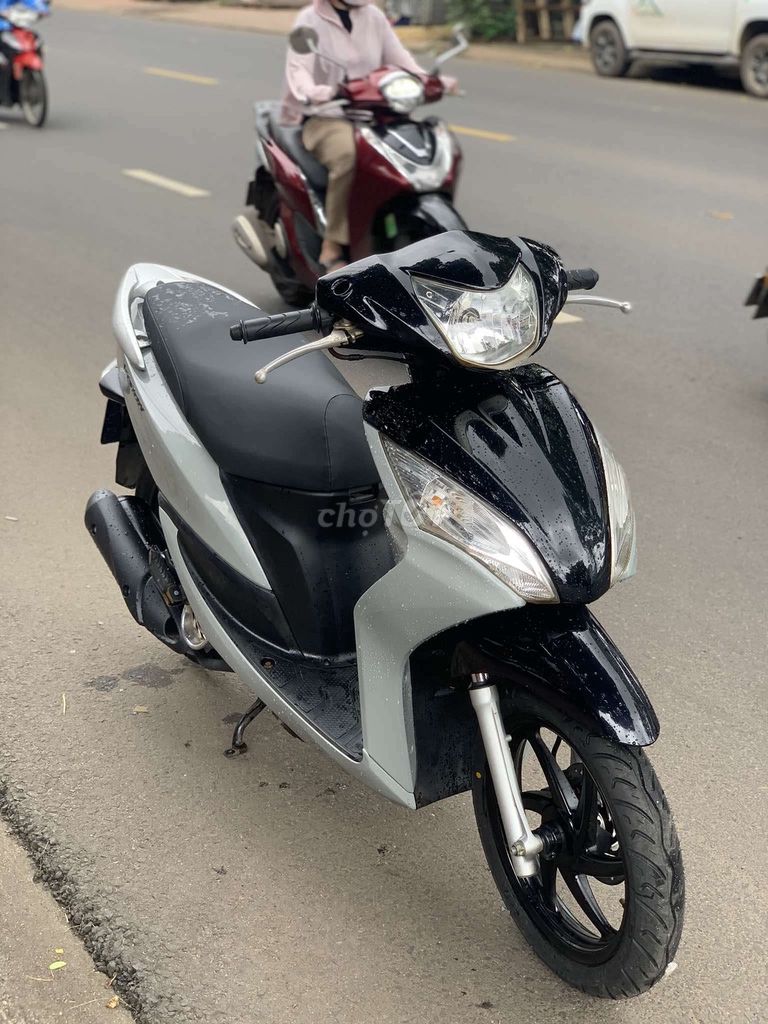 BÁN HONDA VISION PHUN XĂNG CÓ TRẢ GÓP NHANH GỌN. Mua bán Xe máy tại Thành phố Buôn Ma Thuột Đắk Lắk được đăng bởi XE MÁY ĐÔNG TÚ hình 4