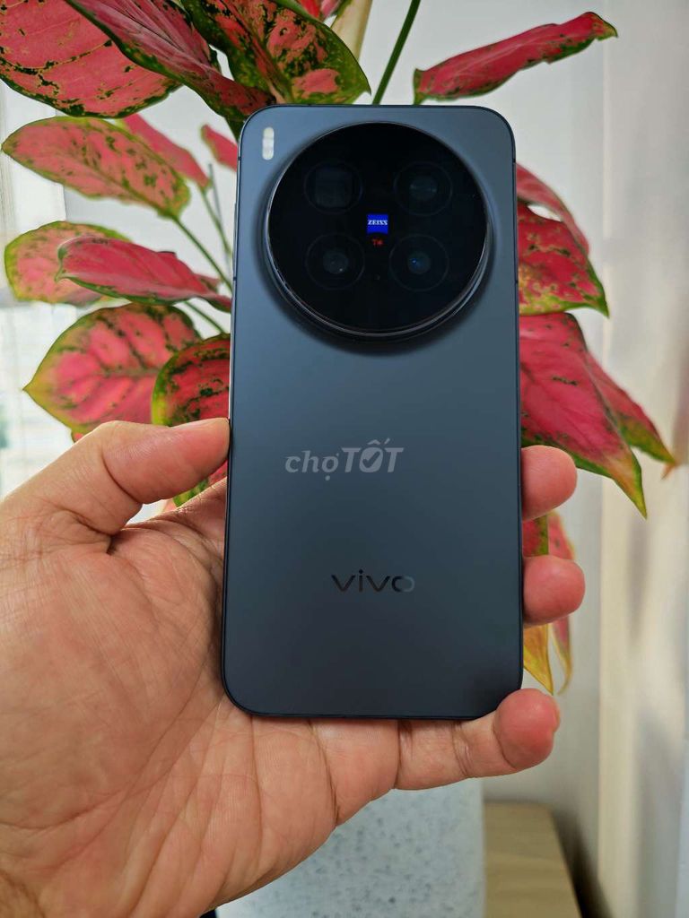 Vivo X300 Pro Đen Còn bảo hành Chính hãng VN. Mua bán Điện thoại tại Huyện Hóc Môn Tp Hồ Chí Minh được đăng bởi Mai Anh hình 1