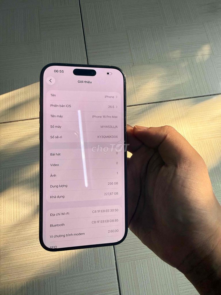 iPhone 16 Pro Max 256GB Titan 99% đẹp còn bảo hanh. Mua bán Điện thoại tại Quận Cẩm Lệ Đà Nẵng được đăng bởi NGUYỄN Văn Vũ hình 1