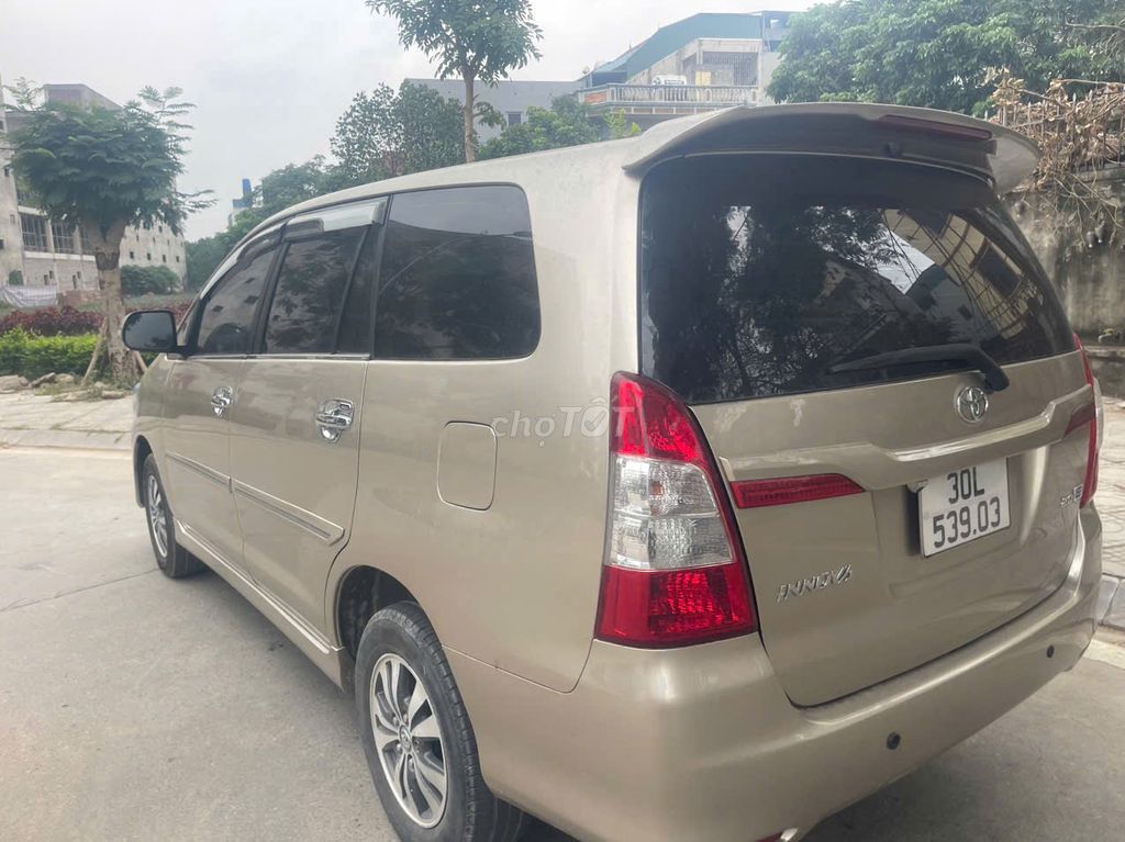 Toyota Innova 2016 2.0E