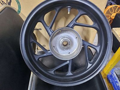 Mâm sau thắng đĩa zin tháo xe VARIO 160 Indonesia. Mua bán Phụ tùng xe tại Quận 1 Tp Hồ Chí Minh được đăng bởi KIM Merchant