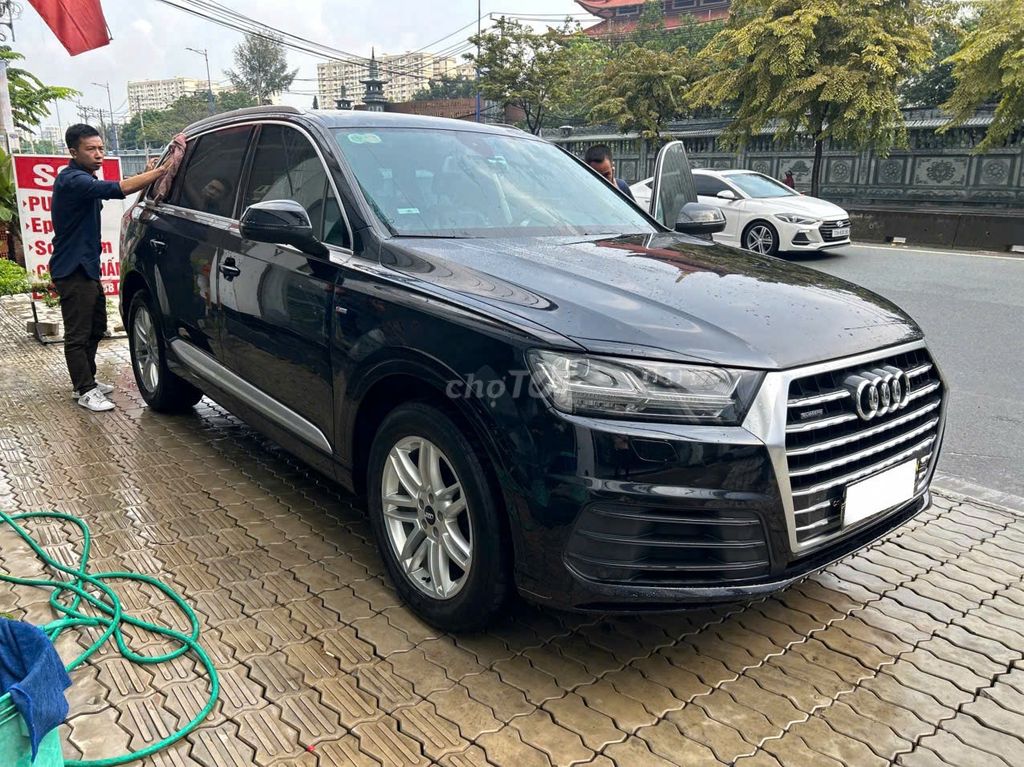 Toyota Hà Đông bán Audi Q7 2017 model 2018 Sline. Mua bán Ô tô tại Quận Hà Đông Hà Nội được đăng bởi Toyota Hà Đông Tsure hình 1