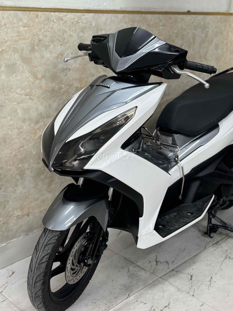 AB 125 đời 2014 trắng đen mới keng 43C1-351.09. Mua bán Xe máy tại Quận Sơn Trà Đà Nẵng được đăng bởi Minh Dũng bán trả góp 136 vân đồn  hình 2