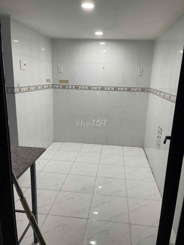 PHÒNG 25M2, CÓ GÁC, MỚI 1041/115 TRẦN XUÂN SOẠN, Q7, CHÍNH CHỦ
