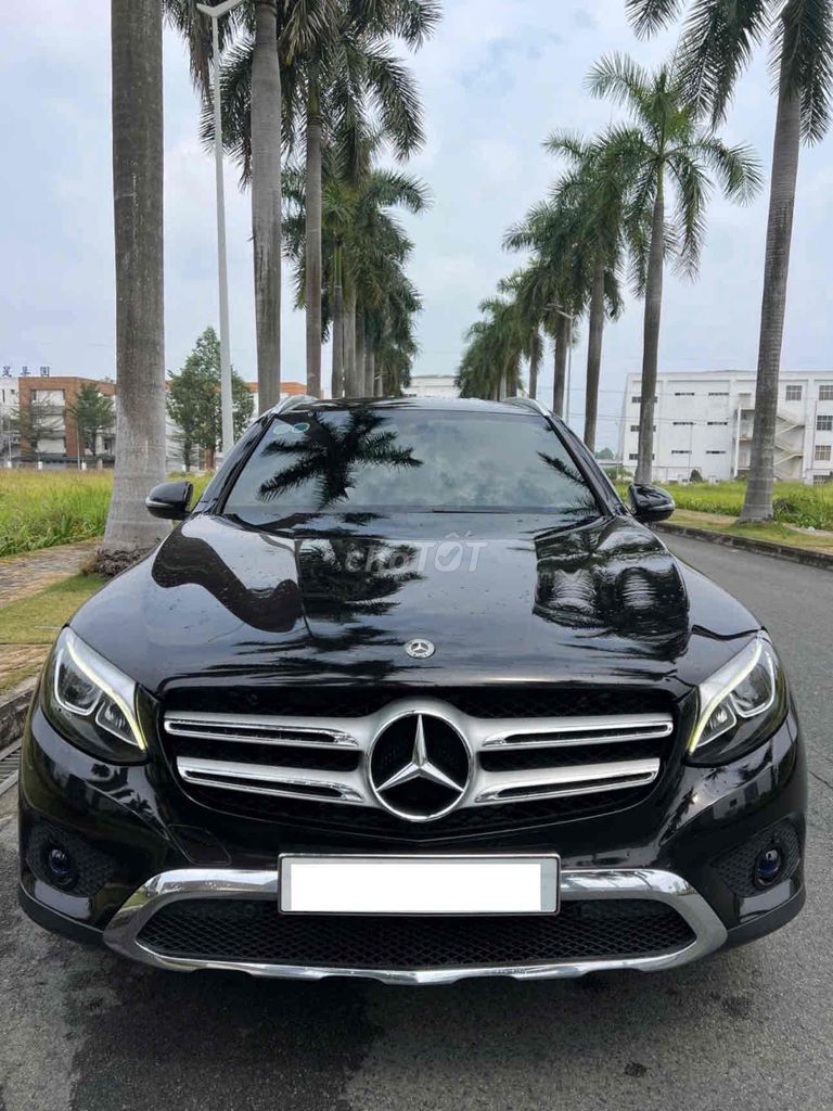 Mercedes Benz GLC200 2.0L xe đẹp zin gia đình đi