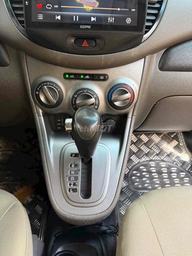 Hyundai Grand i10 2011 1.2 AT - 100000 km. Mua bán Ô tô tại Thành phố Pleiku Gia Lai được đăng bởi Dinh Trung  hình 17