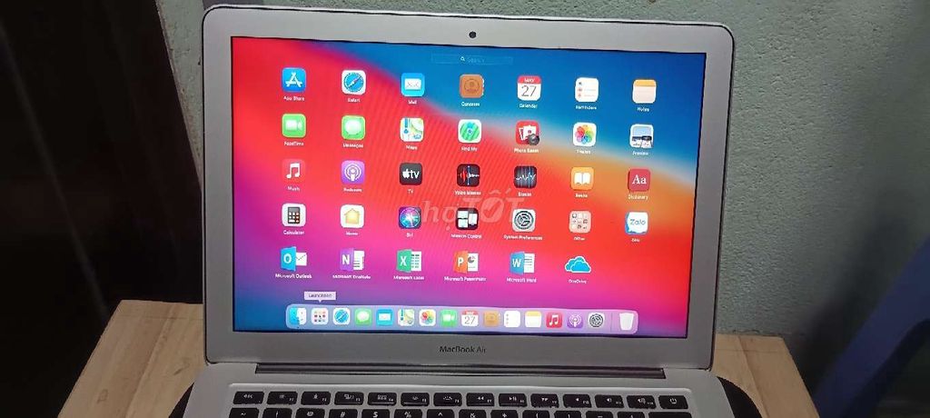 Apple MacBook Air 2014 i5 4GB/120GB. Mua bán Laptop tại Quận 10 Tp Hồ Chí Minh được đăng bởi Dương Lợi hình 1