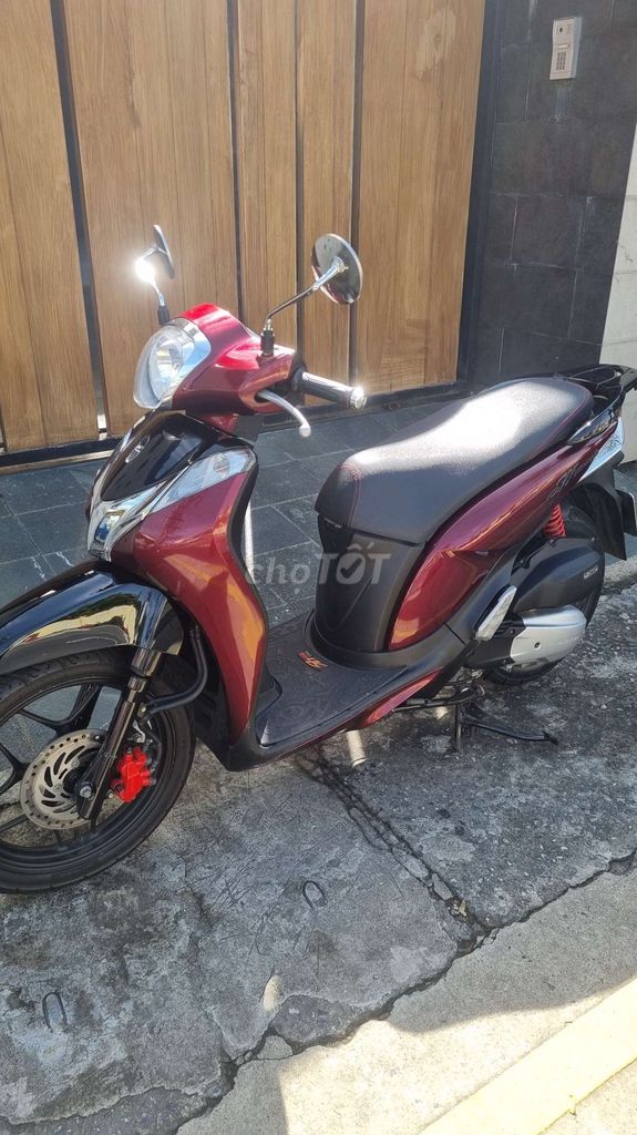 Bán lại xe ga honda sh mode 2014. Mua bán Xe máy tại Quận Hải Châu Đà Nẵng được đăng bởi Dức long hình 1